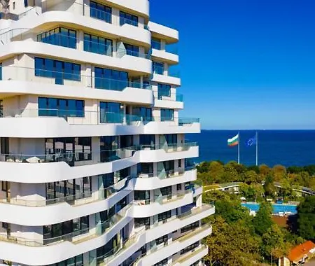 Flora Panorama ***** Luxury 아파트